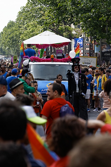 Gay pride Paris JUN13-123